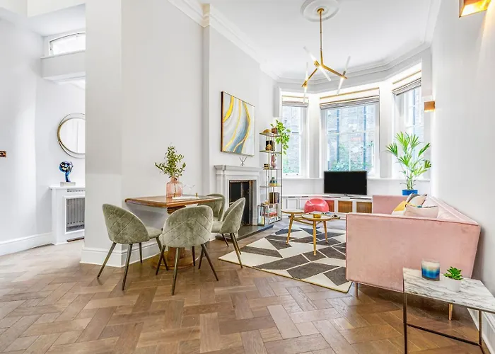 Kings Road Stylish Apartment In Chelsea